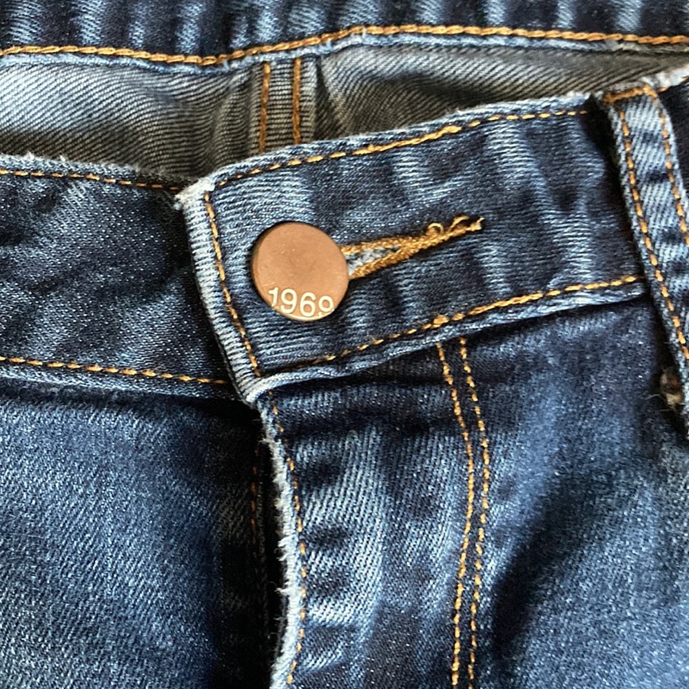 Gap - Picture 4 of 8